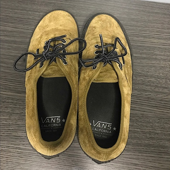 Vans MENS US SIZE 9 (Woman’s US 10.5) Brown/Tan Suede Lowtop vintage sneakers - Picture 3 of 5